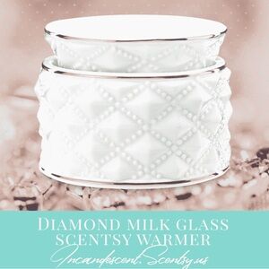 Scentsy White Diamond Milk Glass Warmer